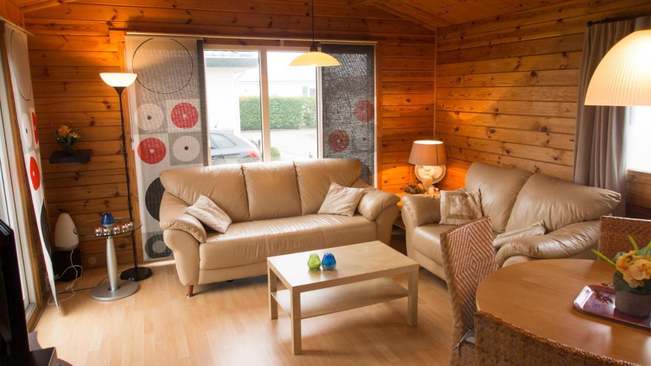 Chaletparc Krabbenkreek Zeeland - Chalet 130 Sint Annaland Exterior photo